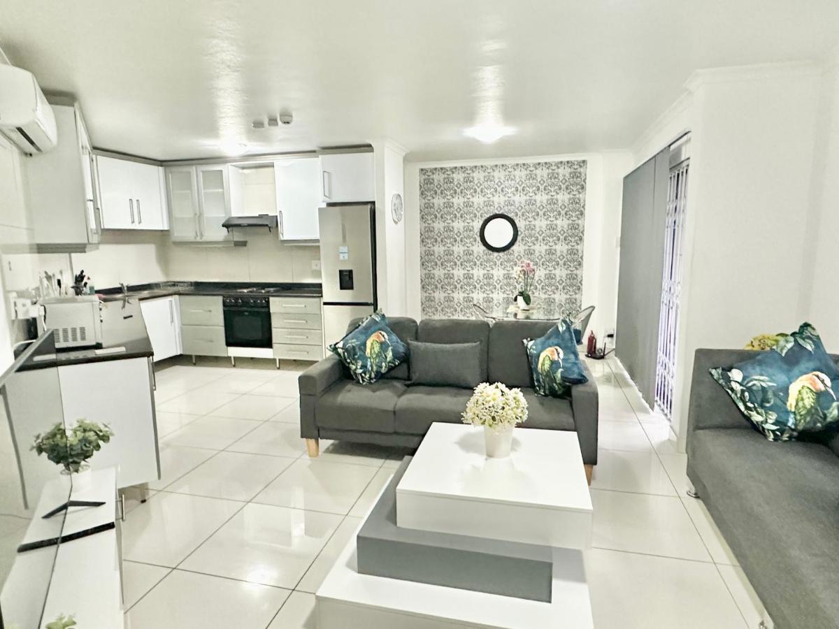 Stunning 2 Bed - Rooftop Braai Area - Sunset Views Durban Exterior photo